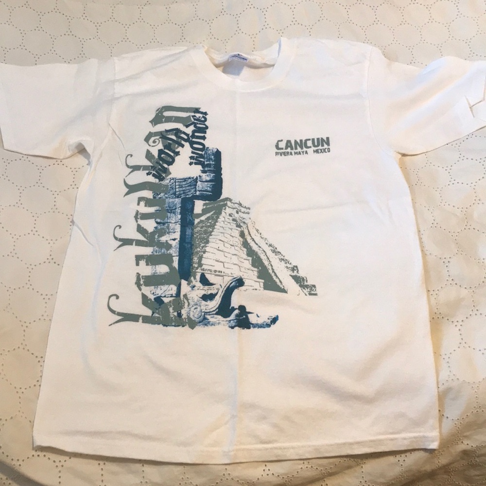 NWOT Cancun T-shirt White Blue Short Sleeve sz M